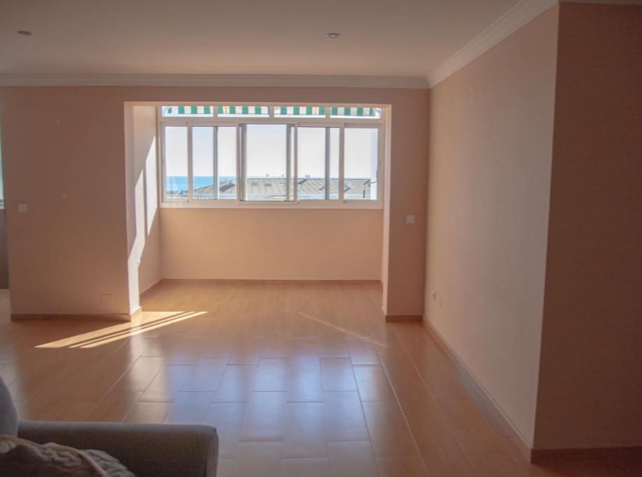 4 bedroom Apartment for sale in San Pedro de Alcantara - € 402,000 (Ref: 9591100)