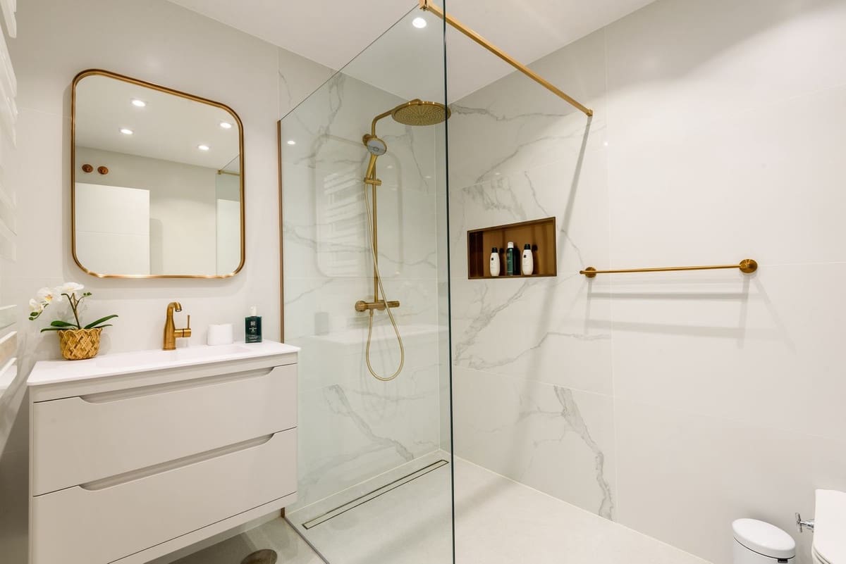 7 sovrum Villa till salu i Marbella med pool garage - 3 790 000 € (Ref: 9604852)