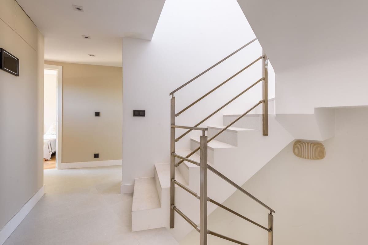 7 sovrum Villa till salu i Marbella med pool garage - 3 790 000 € (Ref: 9604852)