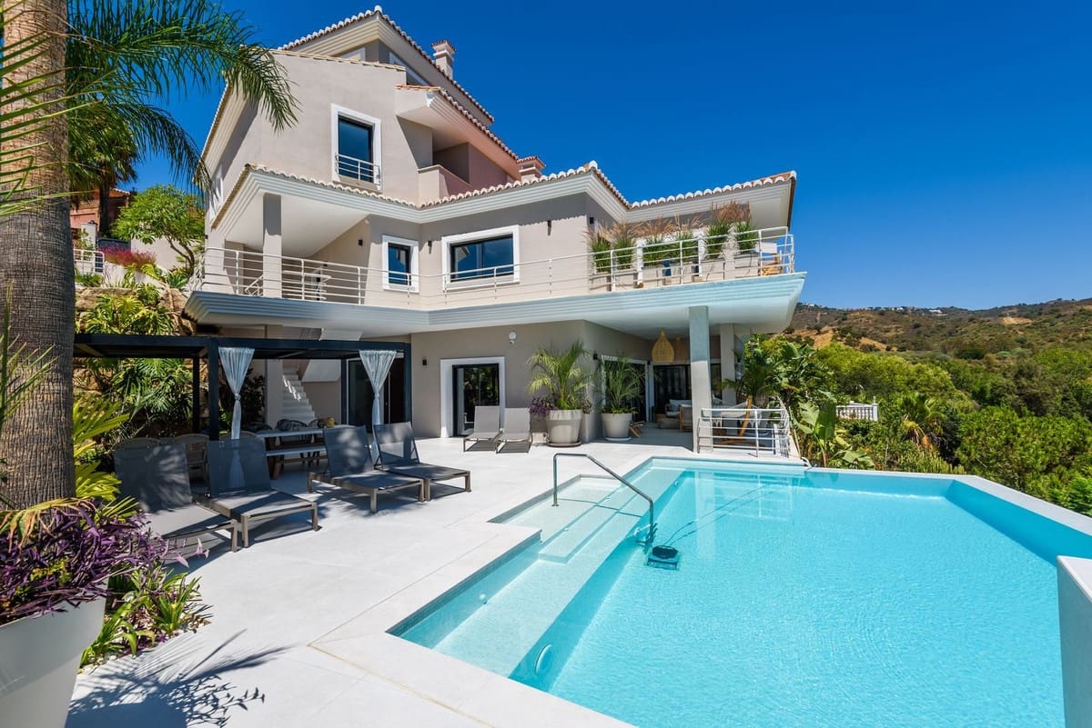 7 bedroom Villa for sale in Marbella with pool garage - € 3,790,000 (Ref: 9604852)