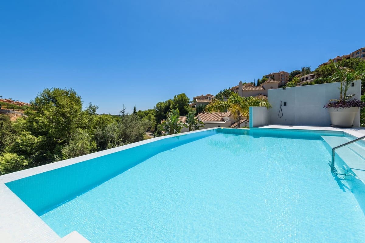 7 bedroom Villa for sale in Marbella with pool garage - € 3,790,000 (Ref: 9604852)