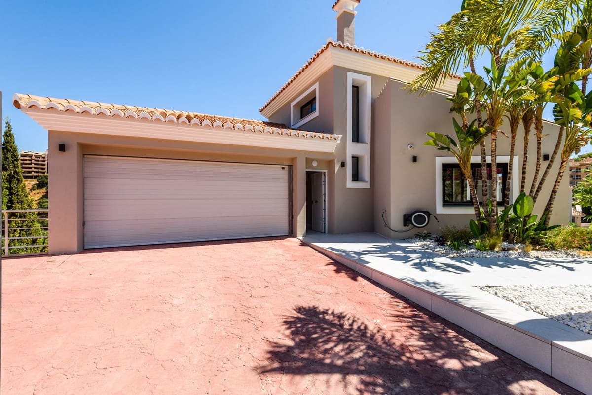 7 bedroom Villa for sale in Marbella with pool garage - € 3,790,000 (Ref: 9604852)