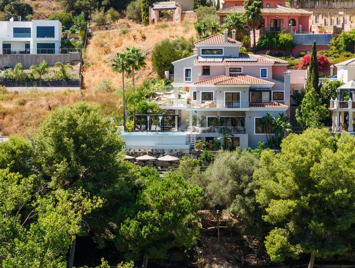 7 bedroom Villa for sale in Marbella with pool garage - € 3,790,000 (Ref: 9604852)