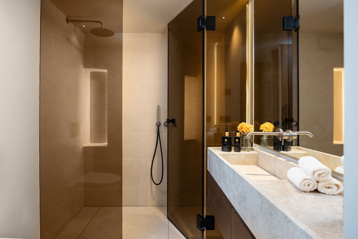 5 soverom Villa til salgs i Nueva Andalucia med svømmebasseng garasje - € 4 695 000 (Ref: 9604854)