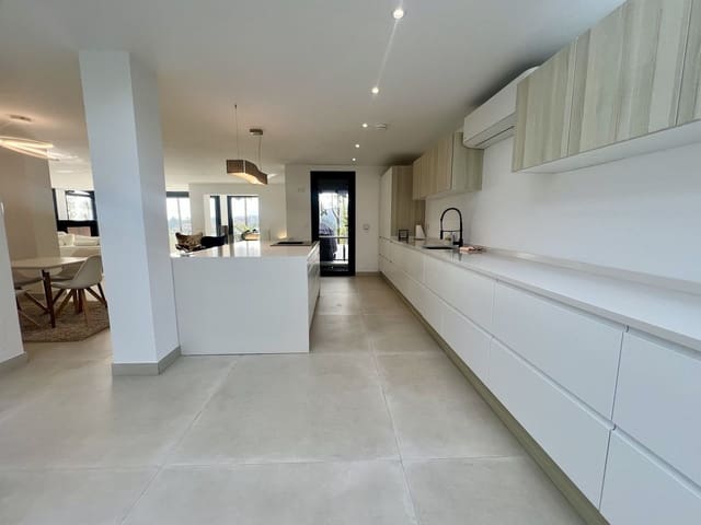 4 bedroom Villa for sale in Nueva Andalucia, Marbella with pool garage - € 2,790,000 (Ref: 9604855)