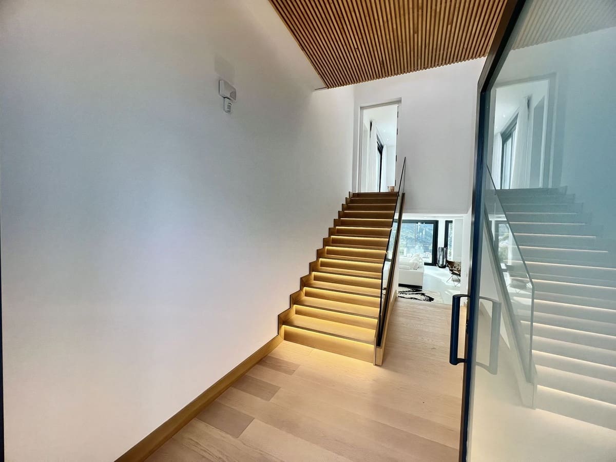 4 bedroom Villa for sale in Nueva Andalucia with pool garage - € 2,790,000 (Ref: 9604855)