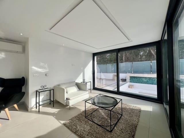 4 bedroom Villa for sale in Nueva Andalucia, Marbella with pool garage - € 2,790,000 (Ref: 9604855)