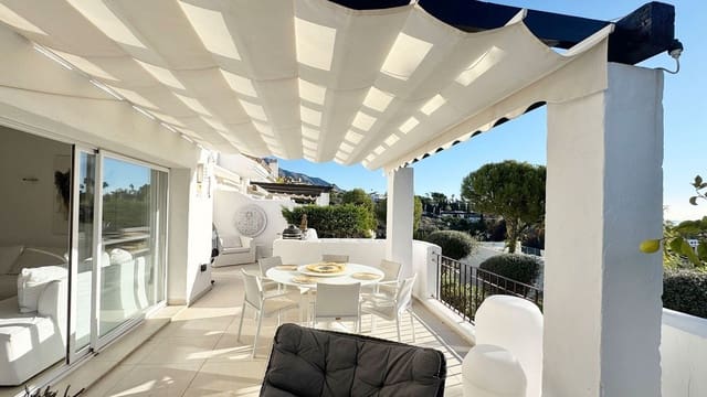 Ático de 2 habitaciones en Nueva Andalucia, Marbella en venta con piscina garaje - 895.000 € (Ref: 9607950)