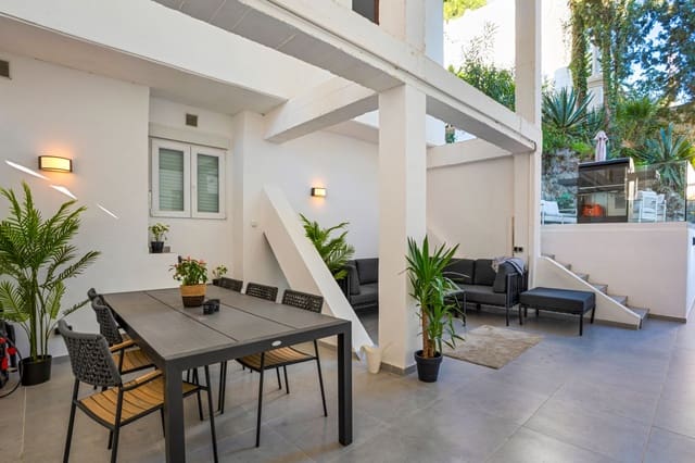 3 chambre Appartement à vendre à Las Brisas, Marbella avec piscine - 695 000 € (Ref: 9611318)