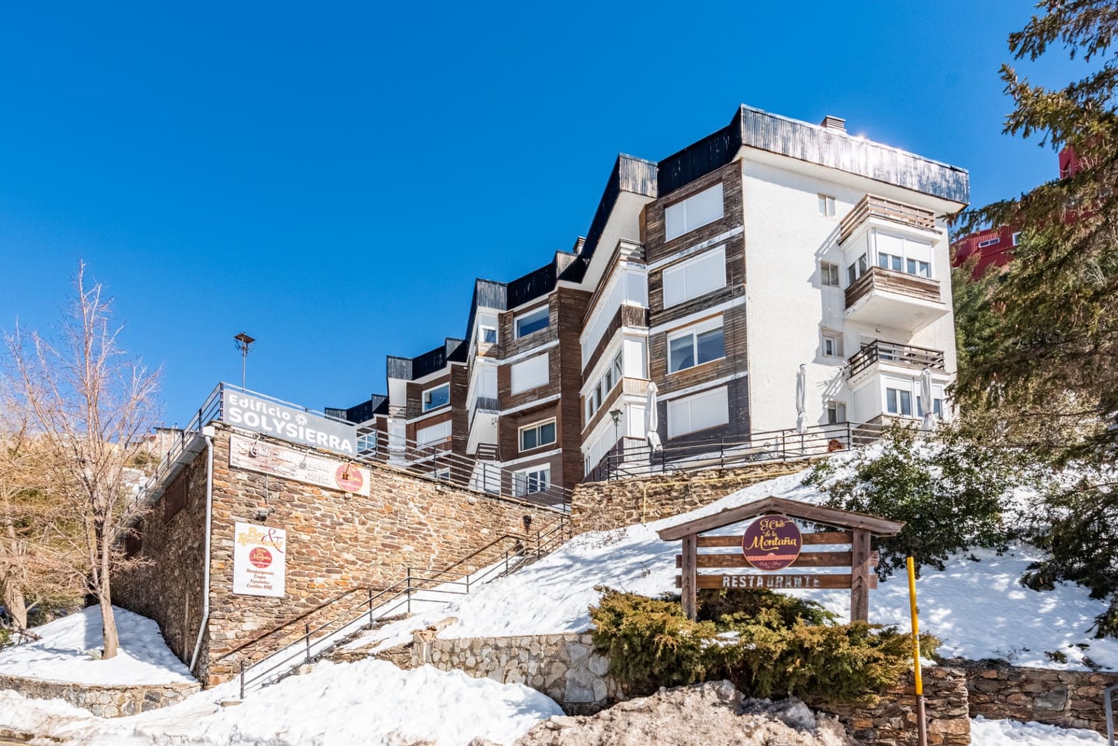 2 bedroom Apartment for sale in Monachil with garage - € 575,000 (Ref: 9619217)