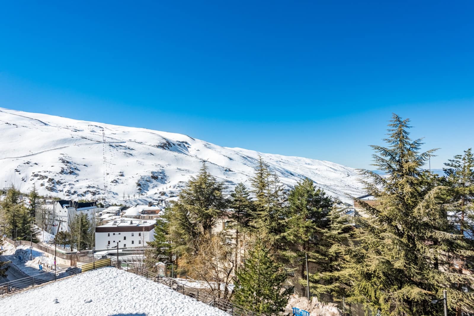 2 bedroom Apartment for sale in Monachil with garage - € 575,000 (Ref: 9619217)