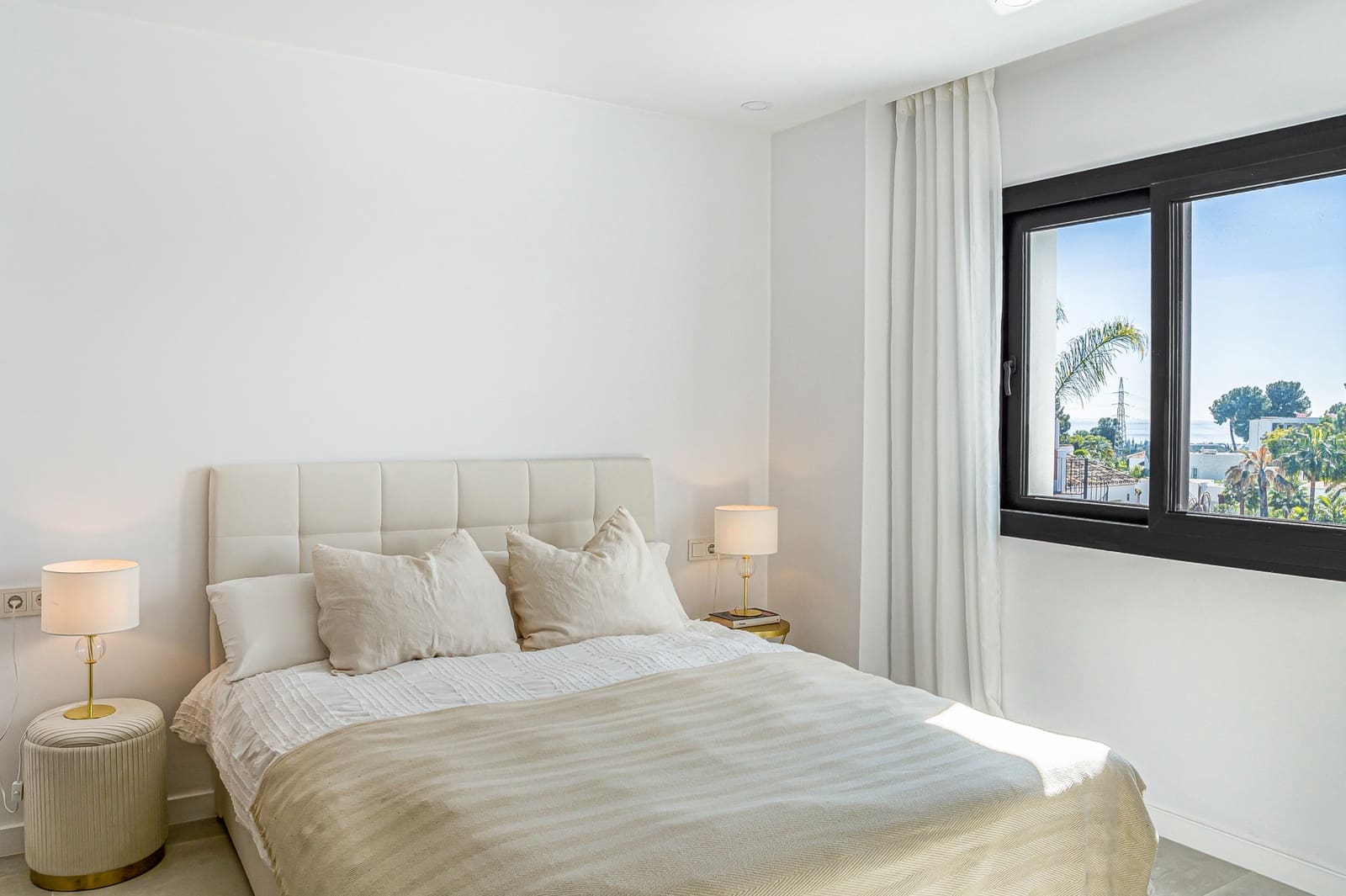 3 sovrum Villa till salu i Nueva Andalucia med pool garage - 1 195 000 € (Ref: 9625549)