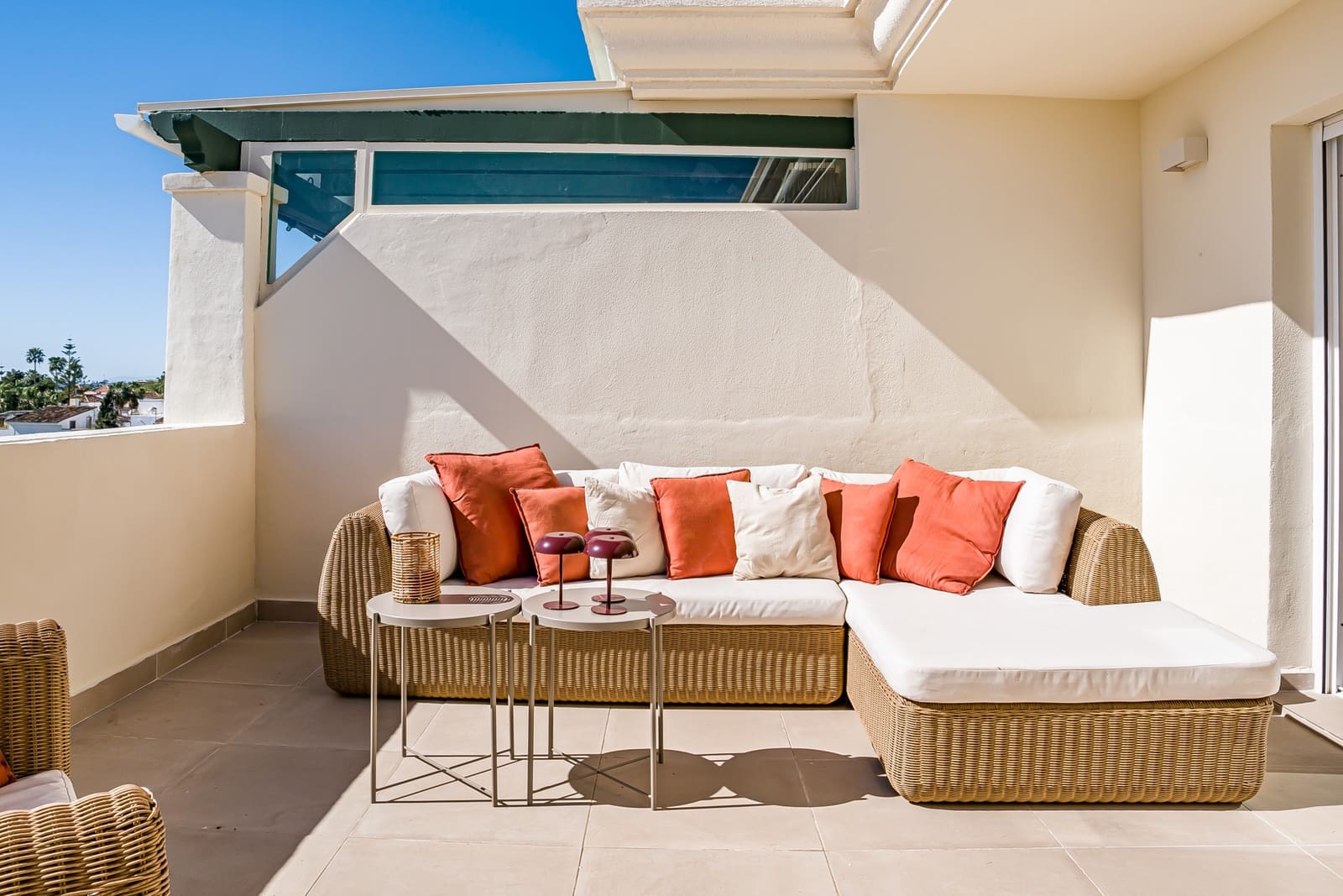 2 soveværelse Penthouse til salg i Nueva Andalucia med swimmingpool garage - € 570.000 (Ref: 9625551)