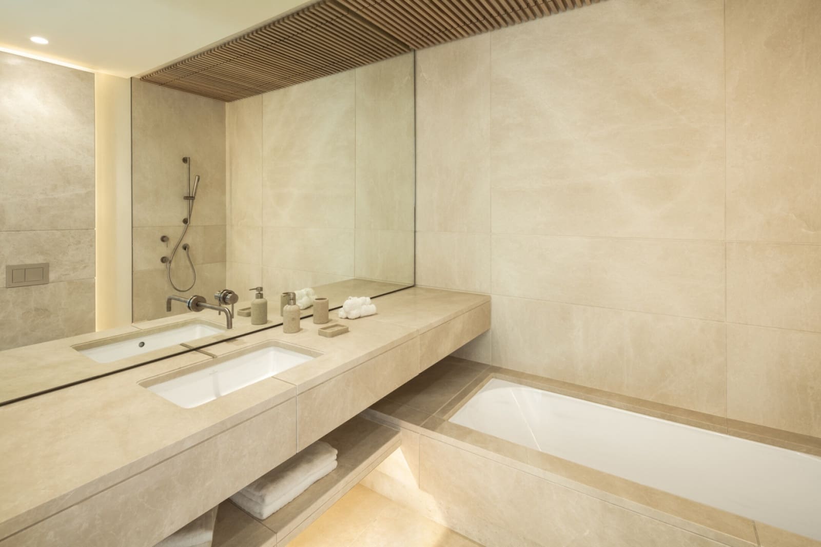 7 makuuhuone Huvila myytävänä paikassa Benahavis mukana uima-altaan 
autotalli - 9 950 000 € (Ref: 9627478)