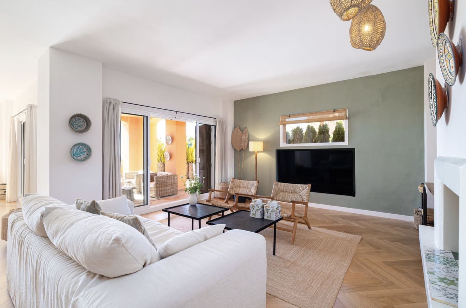 3 sovrum Lägenhet till salu i Nueva Andalucia med pool garage - 2 150 000 € (Ref: 9634234)