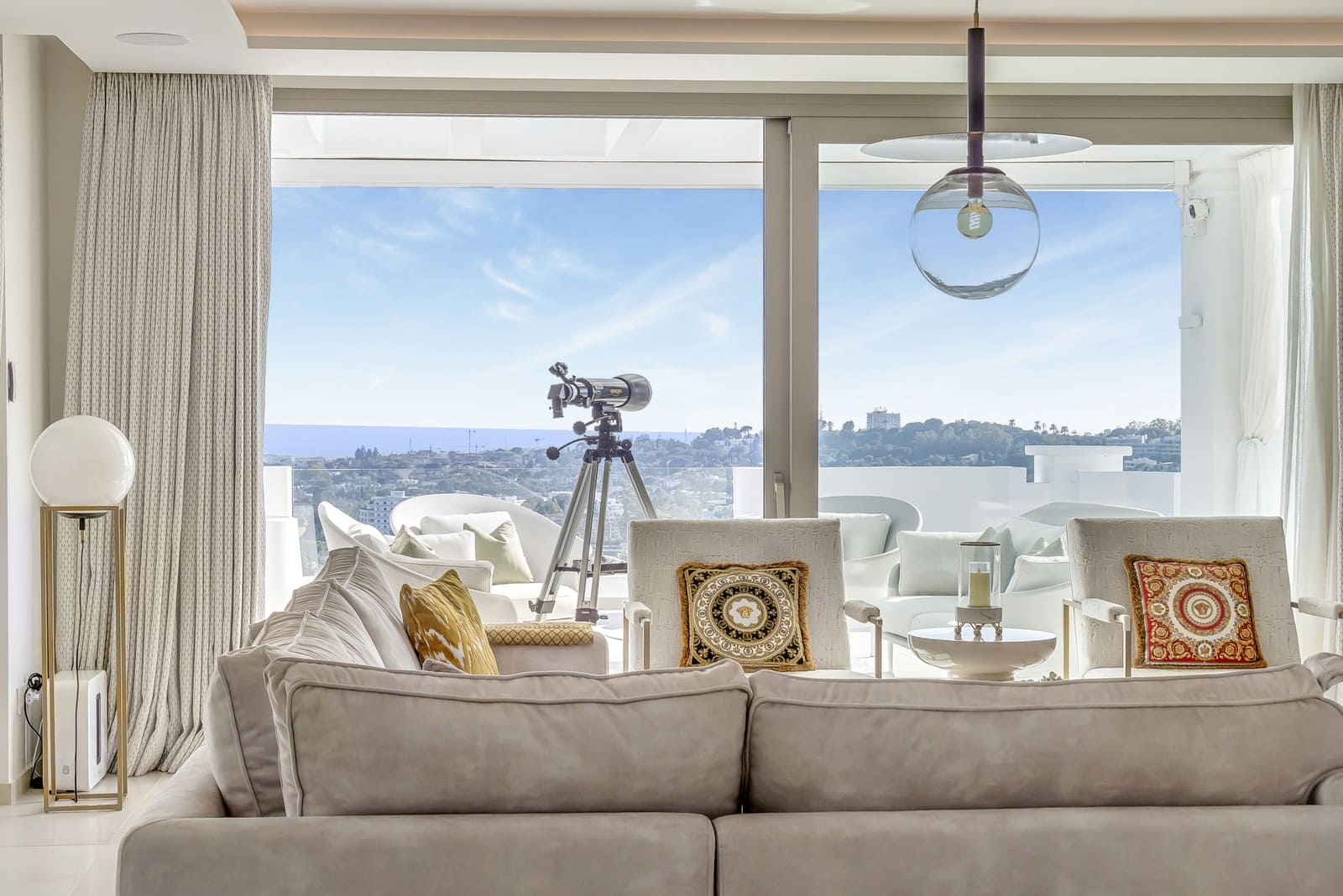 3 bedroom Apartment for sale in Marbella with pool garage - € 2,500,000 (Ref: 9634236)