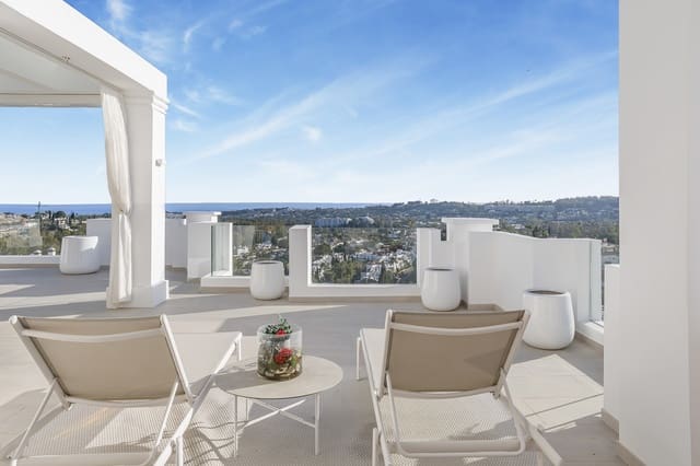 3 makuuhuone Huoneisto myytävänä paikassa Los Naranjos, Marbella mukana uima-altaan 
autotalli - 2 500 000 € (Ref: 9634236)