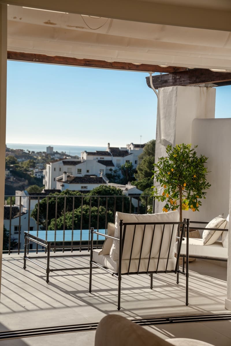 3 soverom Penthouse til salgs i Benahavis med svømmebasseng garasje - € 1 495 000 (Ref: 9634239)