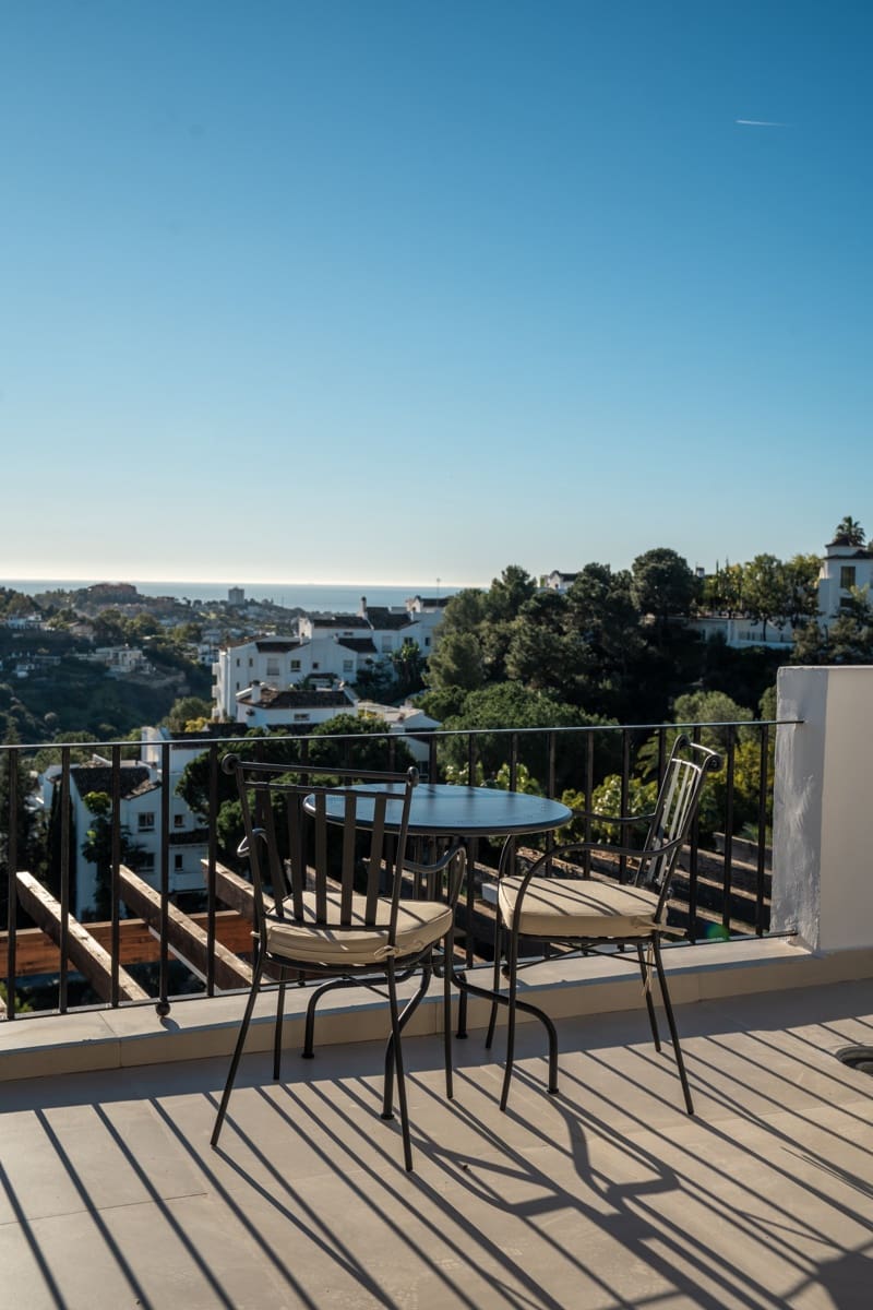 3 soverom Penthouse til salgs i Benahavis med svømmebasseng garasje - € 1 495 000 (Ref: 9634239)