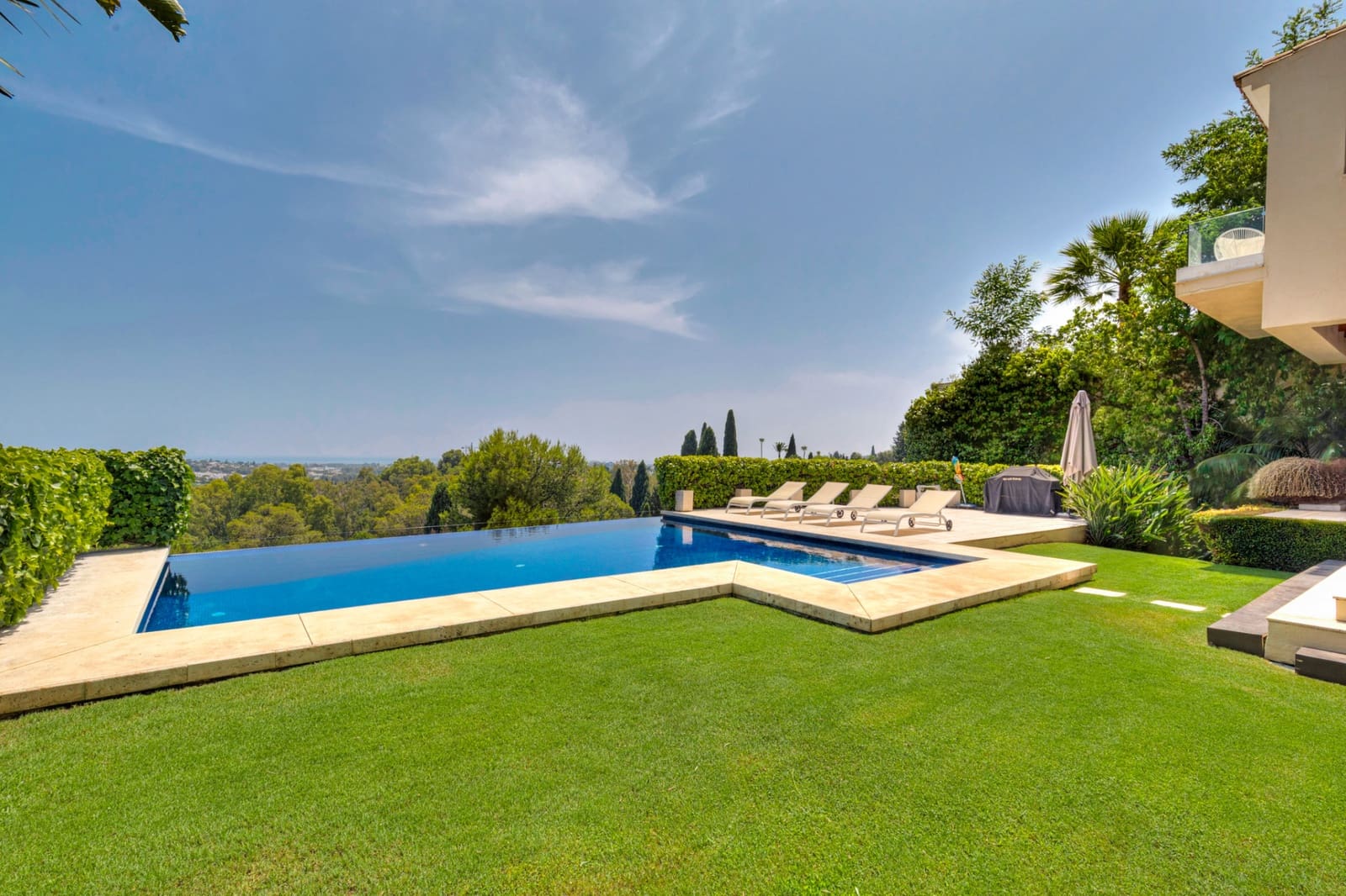 5 chambre Villa/Maison à vendre à Benahavis avec piscine garage - 3 950 000 € (Ref: 9637313)
