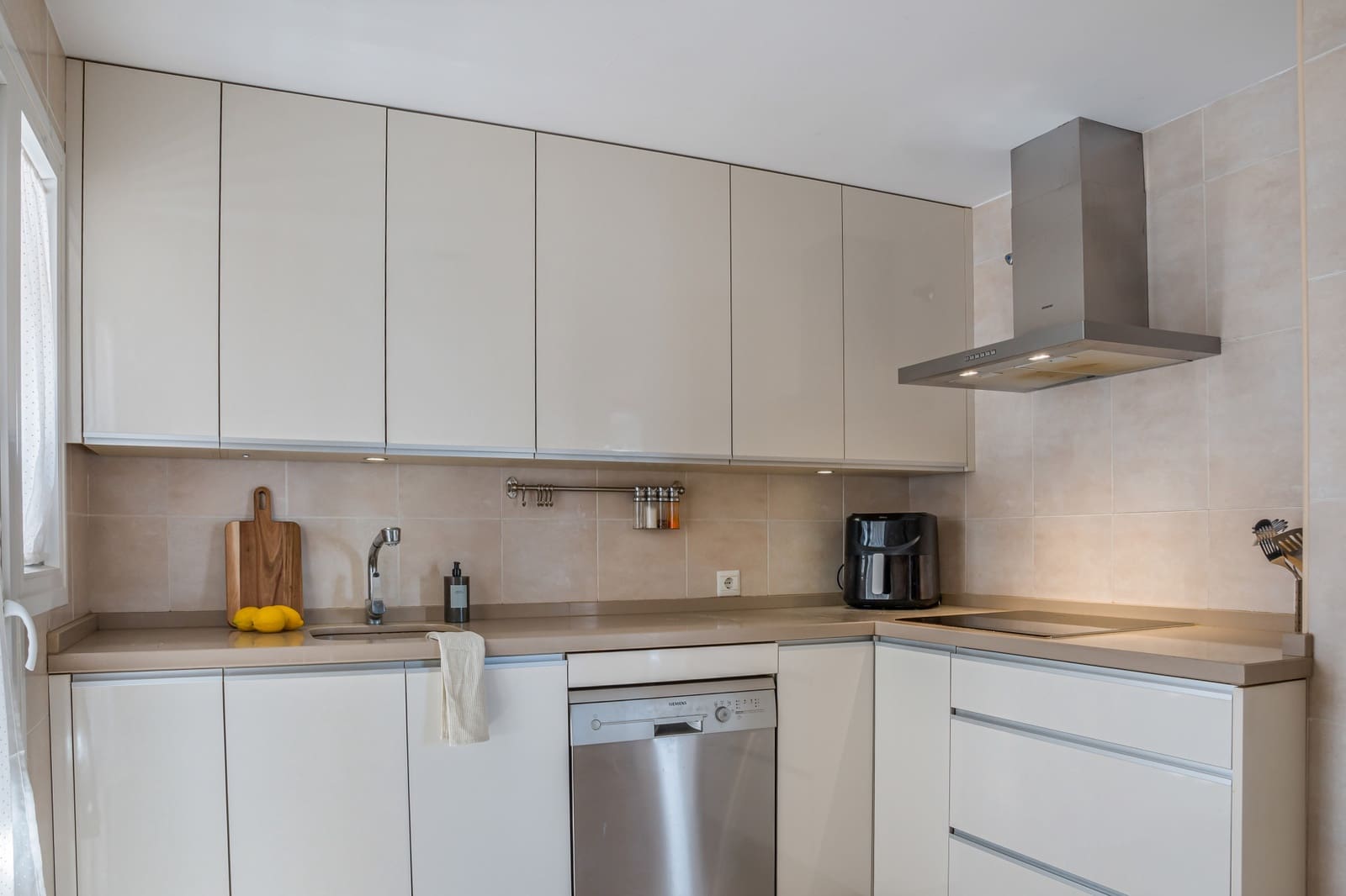 Ático de 3 habitaciones en Nueva Andalucia en venta con garaje - 800.000 € (Ref: 9637314)