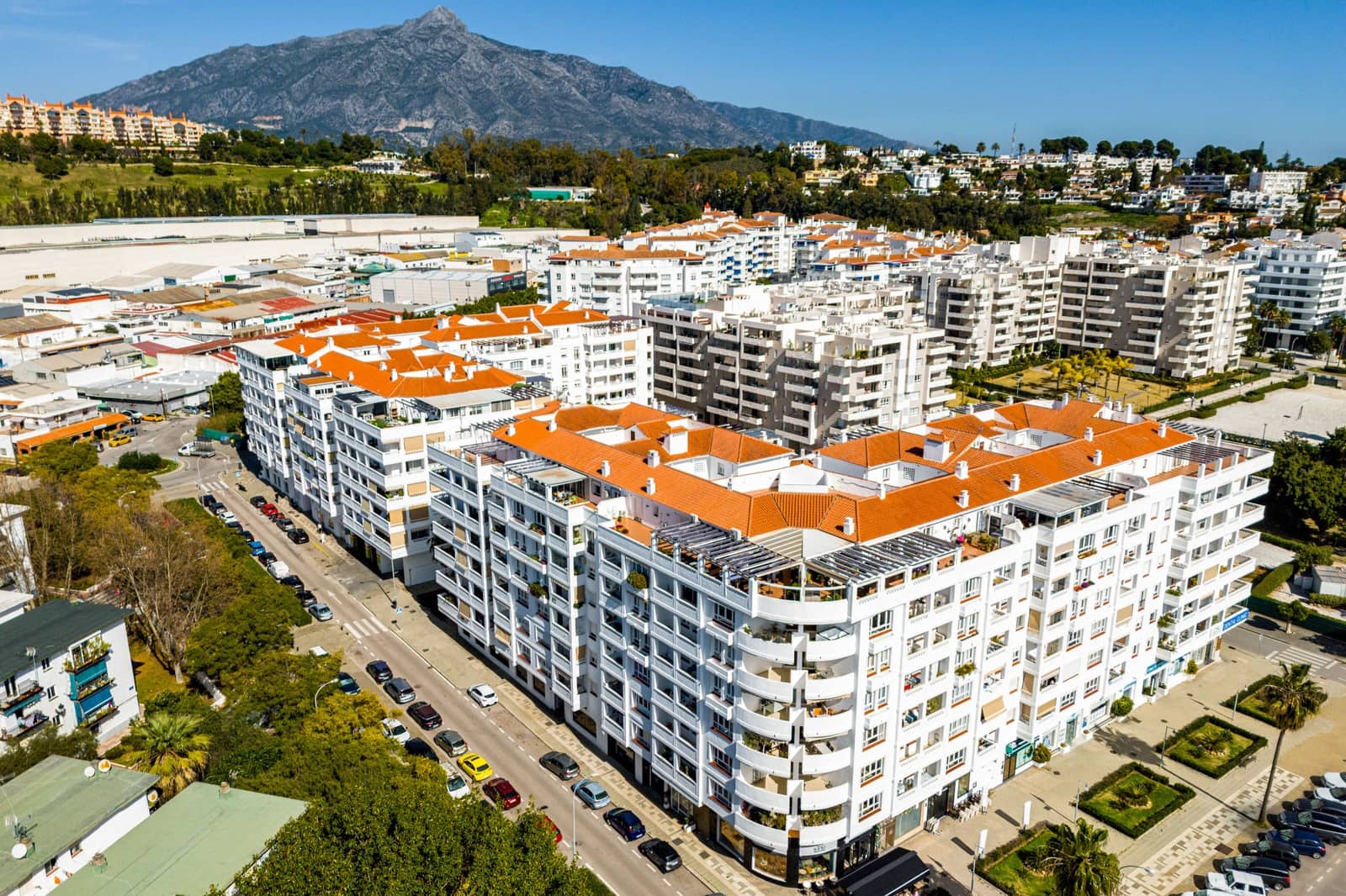 Ático de 3 habitaciones en Nueva Andalucia en venta con garaje - 800.000 € (Ref: 9637314)