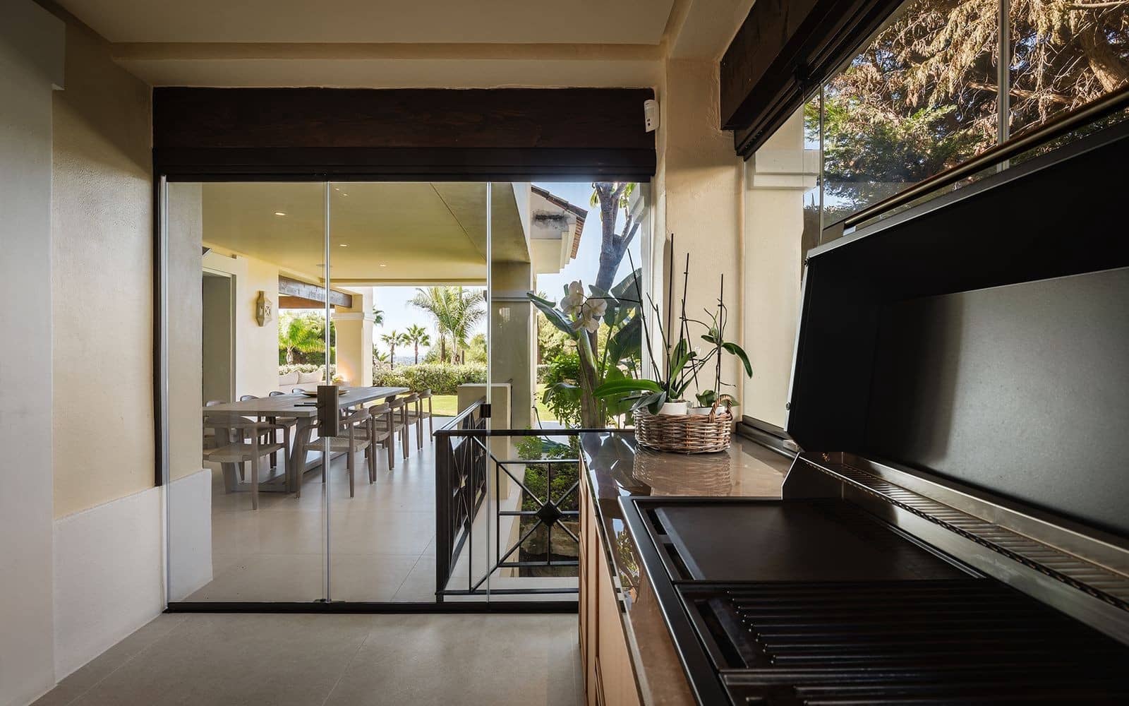 4 chambre Appartement à vendre à Nueva Andalucia avec piscine garage - 3 995 000 € (Ref: 9644607)