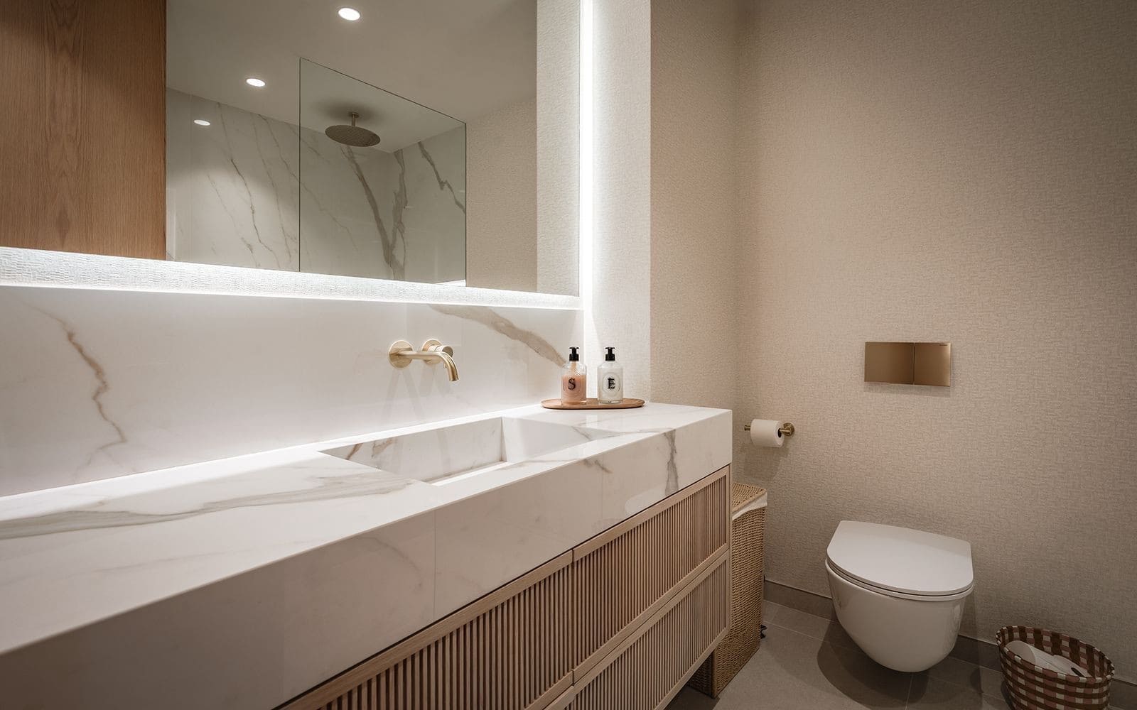 4 chambre Appartement à vendre à Nueva Andalucia avec piscine garage - 3 995 000 € (Ref: 9644607)