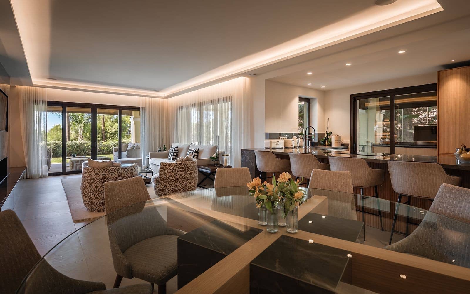 4 chambre Appartement à vendre à Nueva Andalucia avec piscine garage - 3 995 000 € (Ref: 9644607)