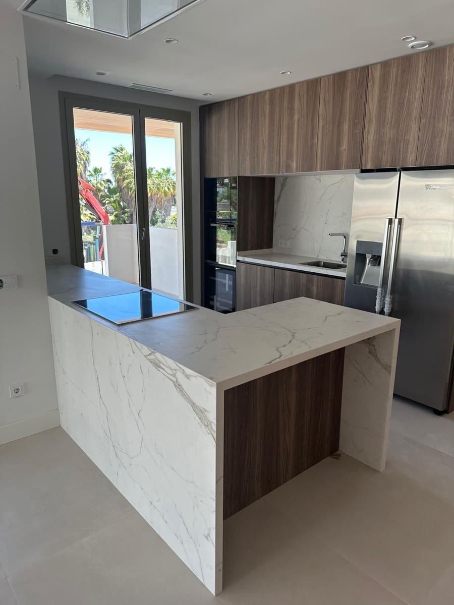 2 makuuhuone Huoneisto myytävänä paikassa Golden Mile mukana uima-altaan 
autotalli - 2 600 000 € (Ref: 9644608)