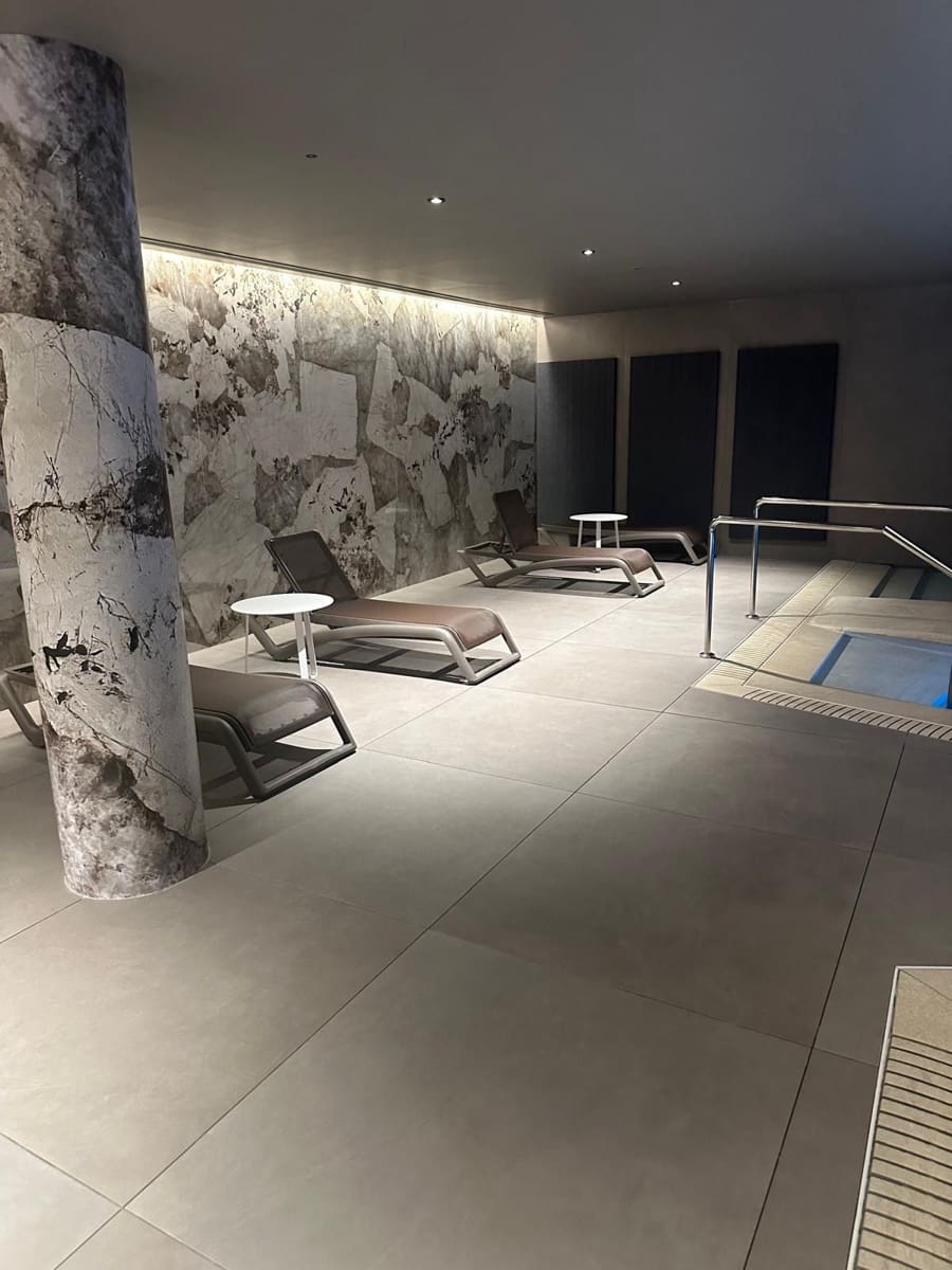 2 makuuhuone Huoneisto myytävänä paikassa Golden Mile mukana uima-altaan 
autotalli - 2 600 000 € (Ref: 9644608)