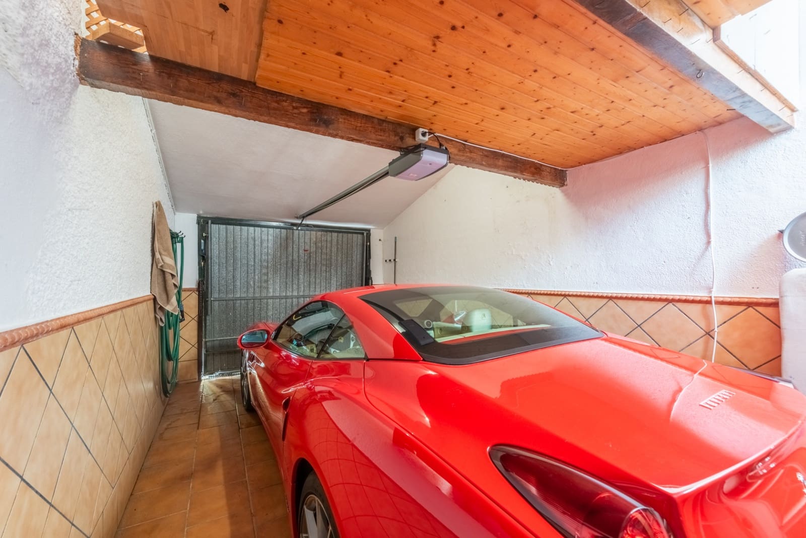 2 slaapkamer Bungalow te koop in San Pedro de Alcantara met garage - € 629.000 (Ref: 9647952)