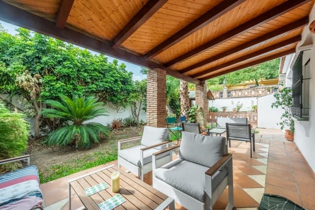 2 quarto Bungalow para venda em San Pedro de Alcantara, Marbella com garagem - 629 000 € (Ref: 9647952)