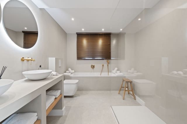 4 chambre Villa/Maison à vendre à Benahavís avec piscine garage - 2 995 000 € (Ref: 9647954)