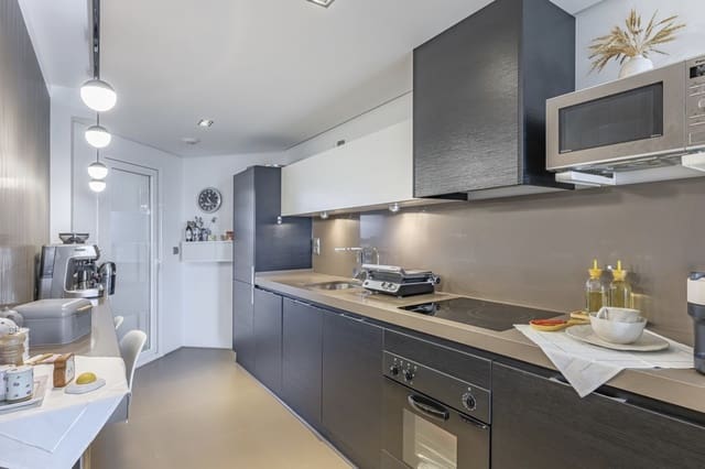 Ático de 2 habitaciones en Benahavís en venta con piscina garaje - 680.000 € (Ref: 9651722)