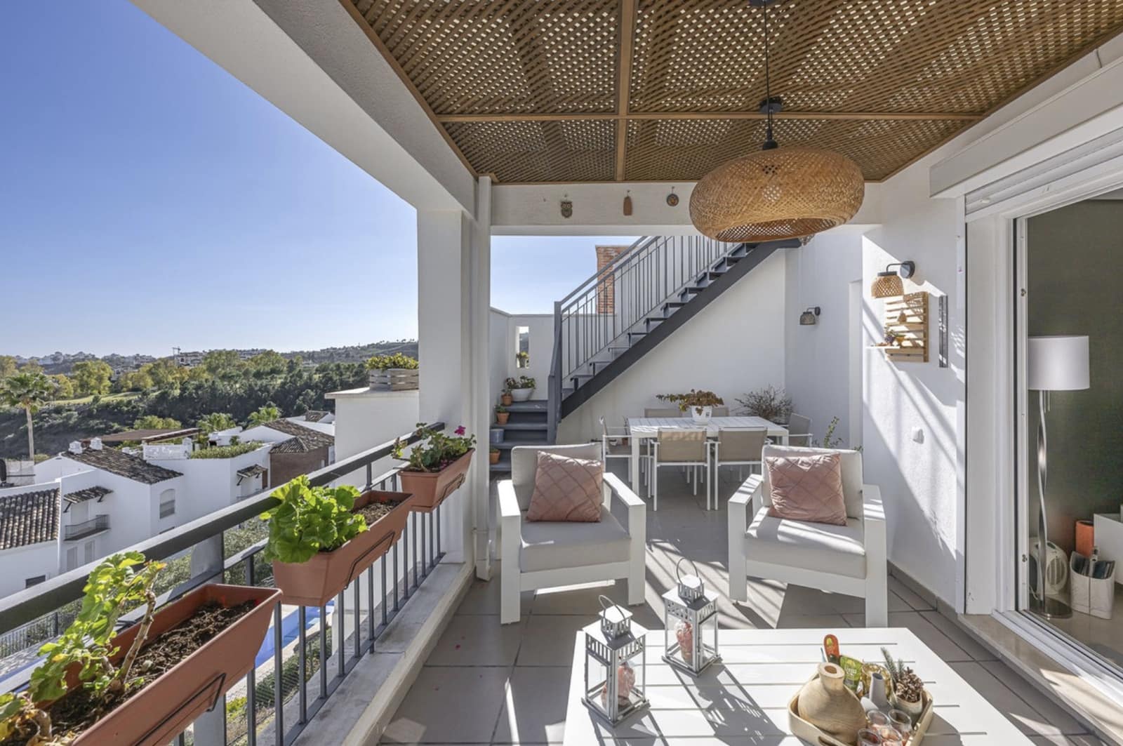 2 chambre Penthouse à vendre à Benahavis avec piscine garage - 680 000 € (Ref: 9651722)