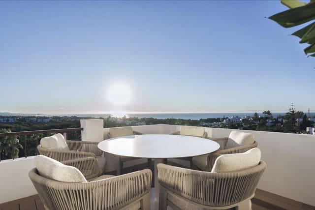 3 makuuhuone Kattohuoneisto myytävänä paikassa Golden Mile, Marbella mukana uima-altaan 
autotalli - 1 795 000 € (Ref: 9651723)