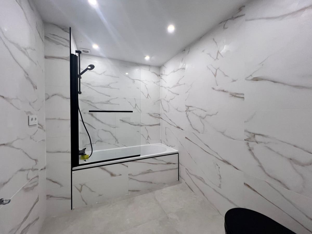 3 camera da letto Appartamento in vendita in Nueva Andalucia con piscina garage - 925.000 € (Rif: 9655867)