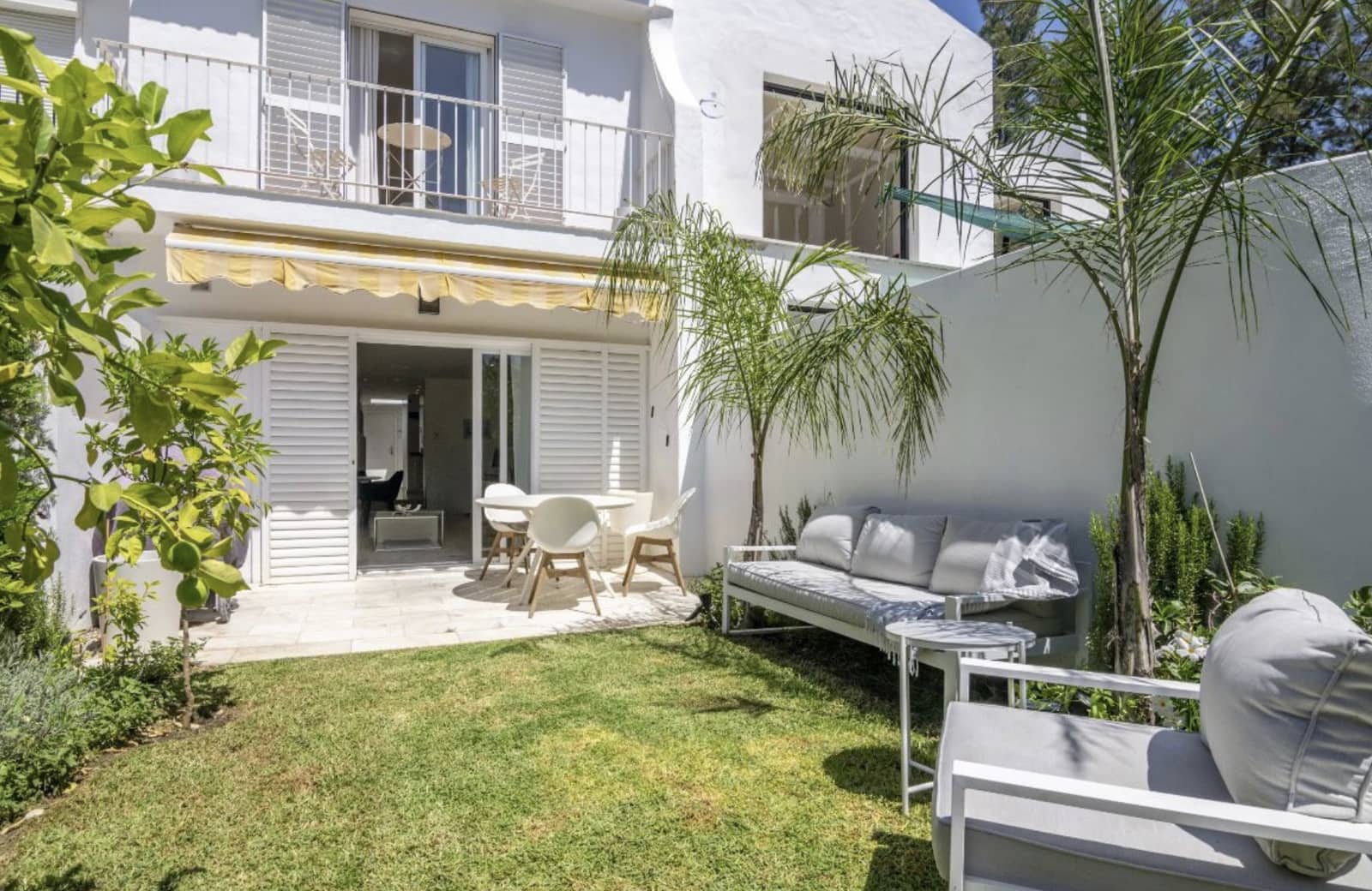 Casa de 3 habitaciones en Nueva Andalucia en venta con piscina garaje - 625.000 € (Ref: 9655869)