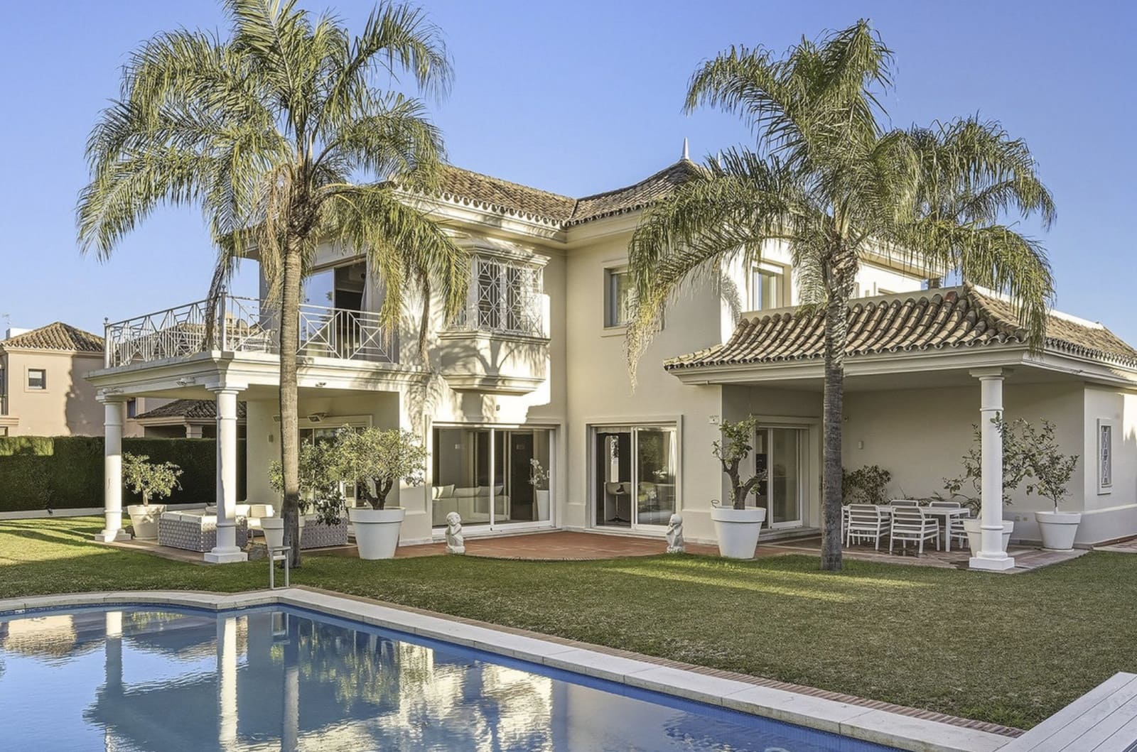 5 Zimmer Villa zu verkaufen in Guadalmina mit Pool Garage - 2.800.000 € (Ref: 9655870)