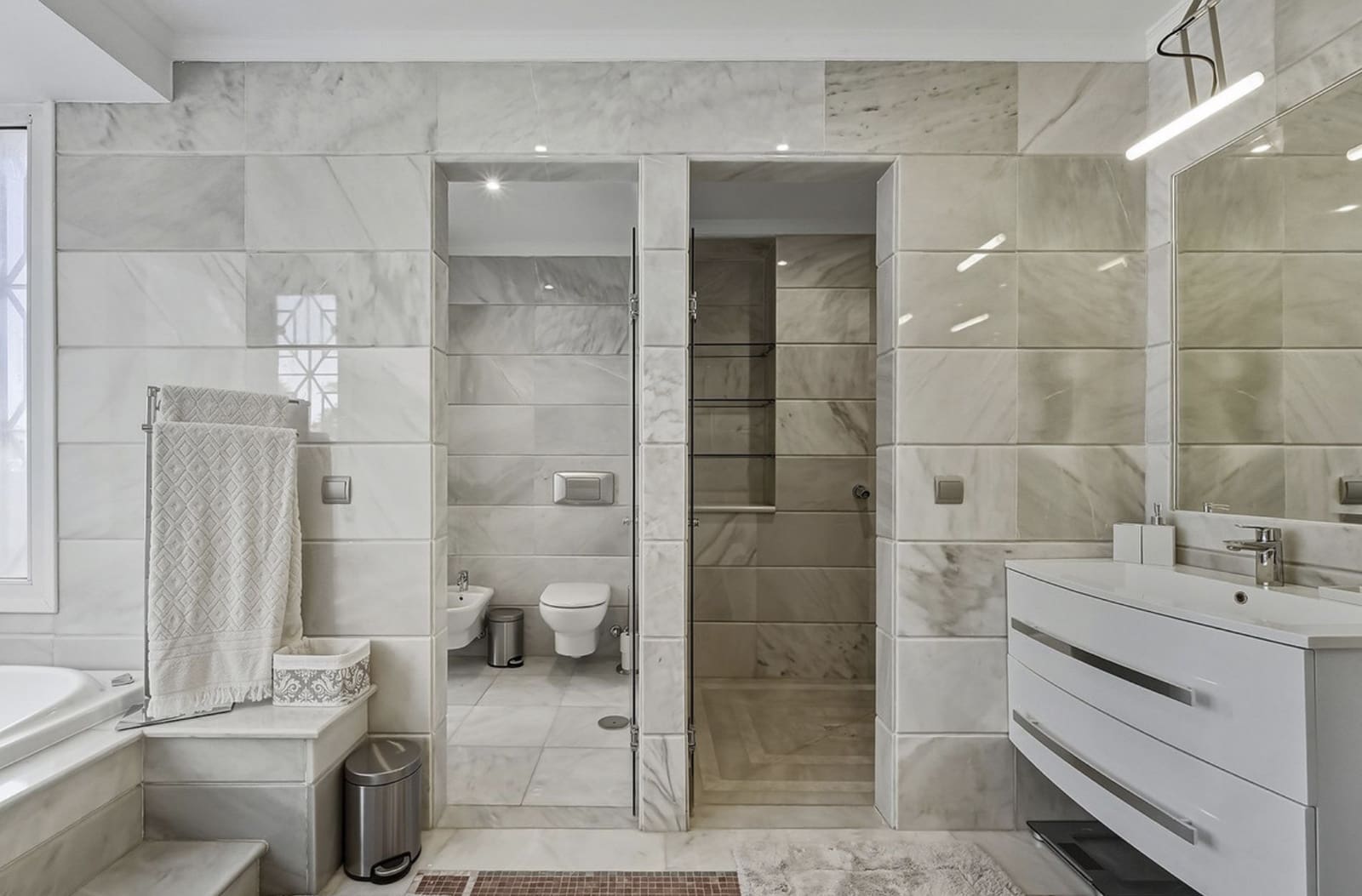 5 Zimmer Villa zu verkaufen in Guadalmina mit Pool Garage - 2.800.000 € (Ref: 9655870)