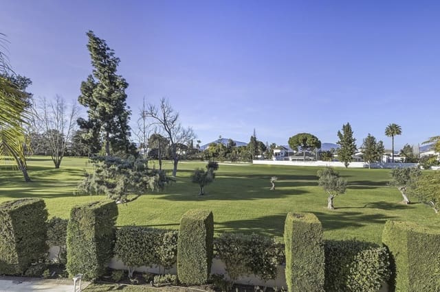 5 soveværelse Villa til salg i Guadalmina Alta, Marbella med swimmingpool garage - € 2.800.000 (Ref: 9655870)