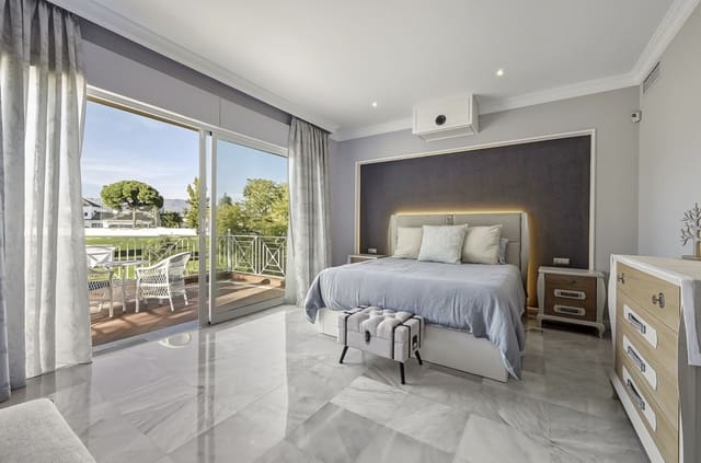 5 quarto Moradia para venda em Guadalmina Alta, Marbella com piscina garagem - 2 500 000 € (Ref: 9655870)