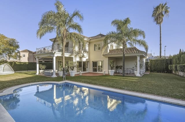 5 quarto Moradia para venda em Guadalmina Alta, Marbella com piscina garagem - 2 500 000 € (Ref: 9655870)