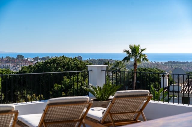 6 makuuhuone Huvila myytävänä paikassa Nueva Andalucia, Marbella mukana uima-altaan 
autotalli - 9 950 000 € (Ref: 9659226)