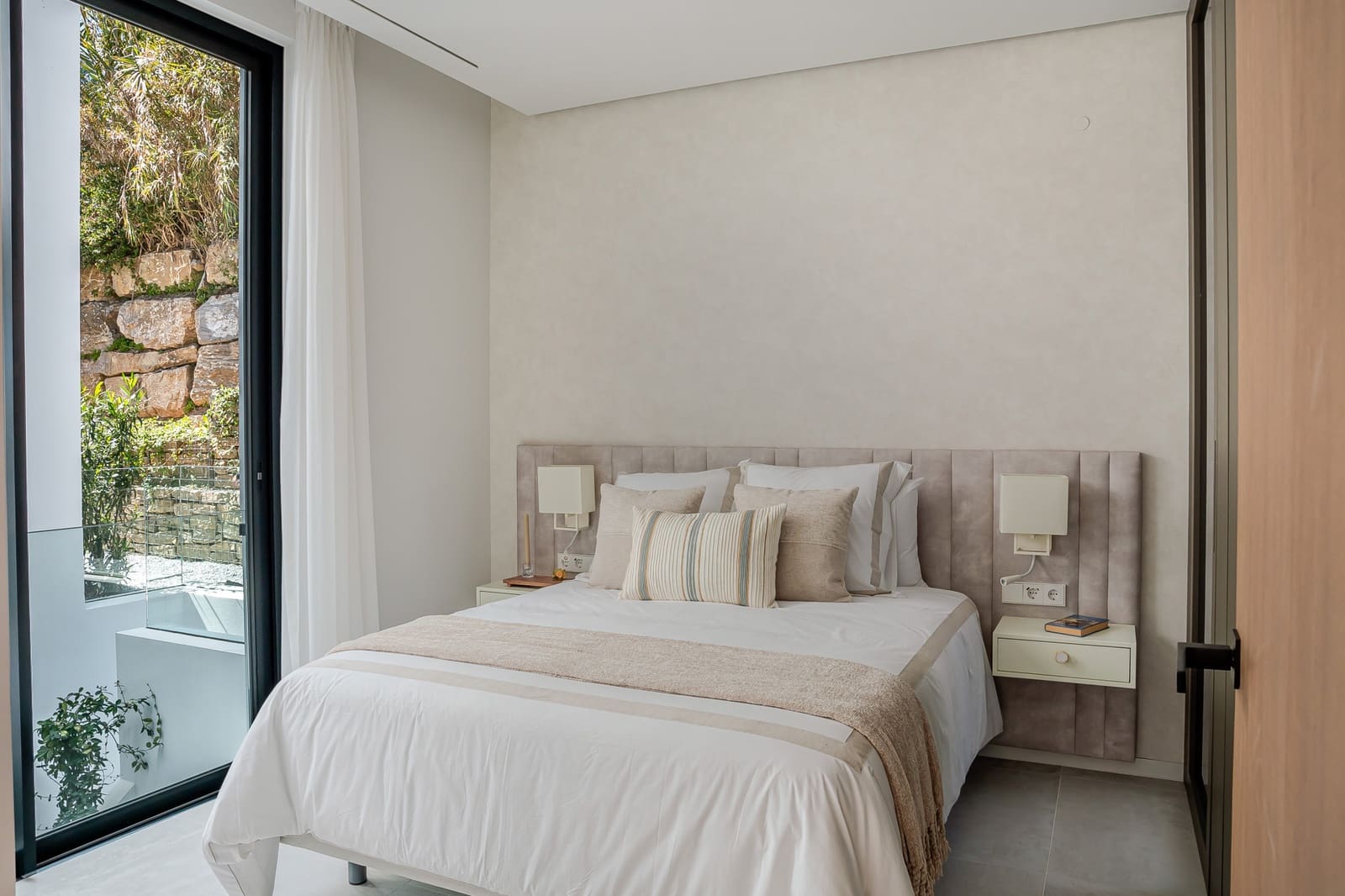 6 Zimmer Villa zu verkaufen in Benahavis mit Pool Garage - 6.800.000 € (Ref: 9661908)