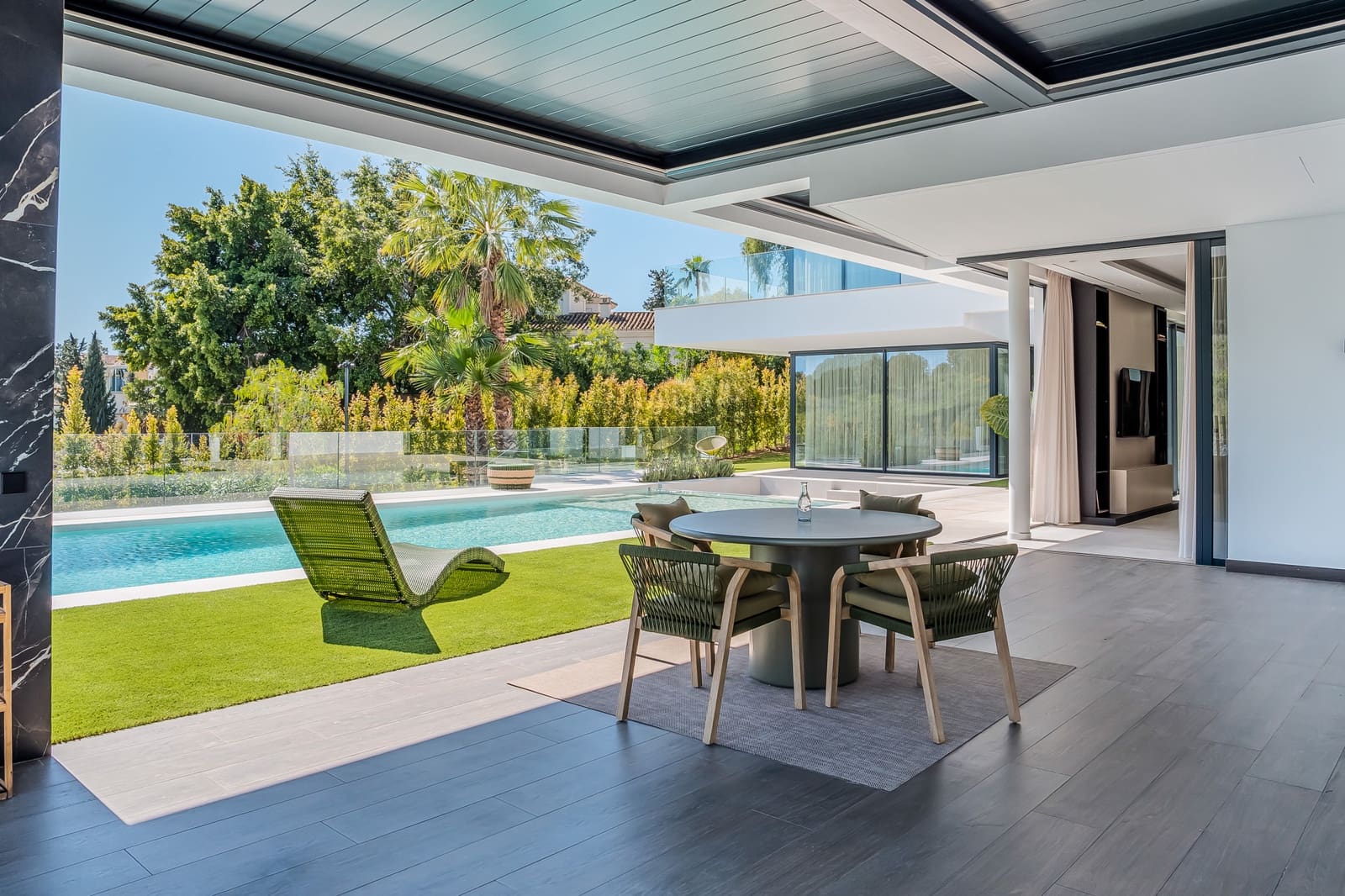 6 Zimmer Villa zu verkaufen in Benahavis mit Pool Garage - 6.800.000 € (Ref: 9661908)