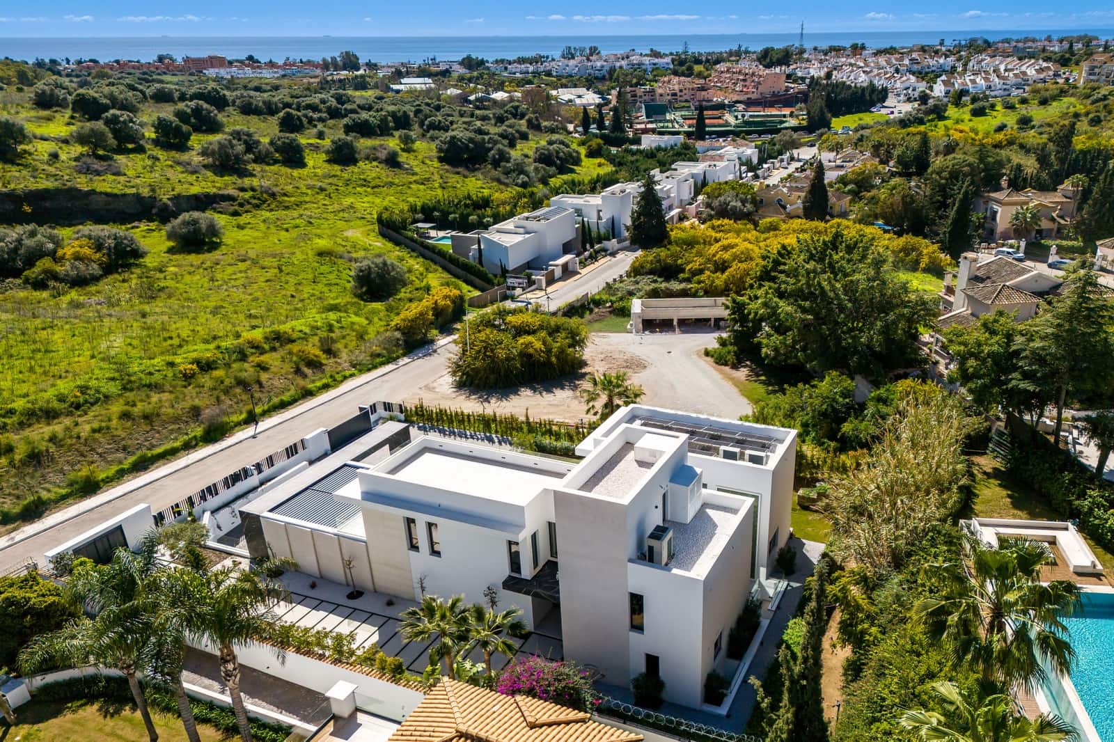 6 Zimmer Villa zu verkaufen in Benahavis mit Pool Garage - 6.800.000 € (Ref: 9661908)