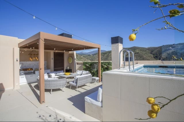 3 bedroom Penthouse for sale in Benahavís with pool garage - € 1,595,000 (Ref: 9663695)