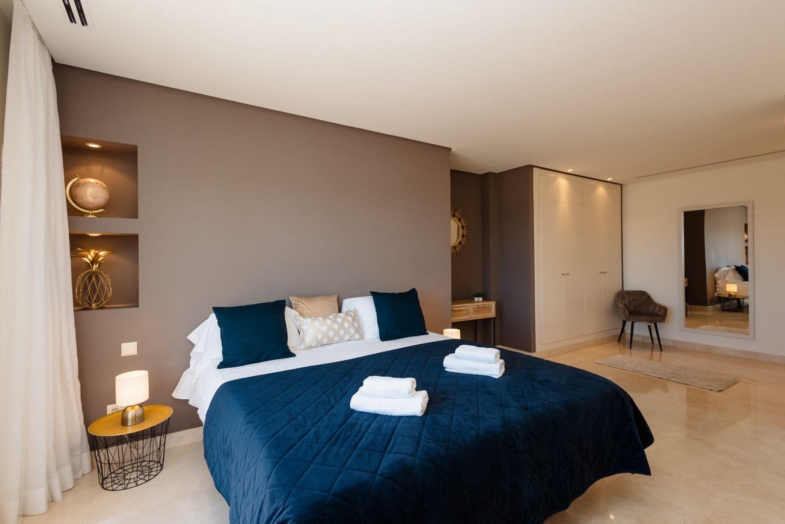 3 sypialnia Apartament na sprzedaż w Marbella z garażem - 690 000 € (Ref: 9670324)